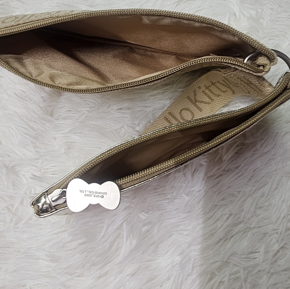 Hello Kitty by Sanrio 2 Piece Gold Bags with Wristlet Pouch Set 2020 EUC - Picture 13 of 16